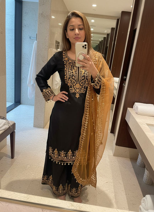 Chinon Silk Kurti Palazzo Set with Organza Dupatta – Zari Embroidered Party Wear Kurti Set for Women